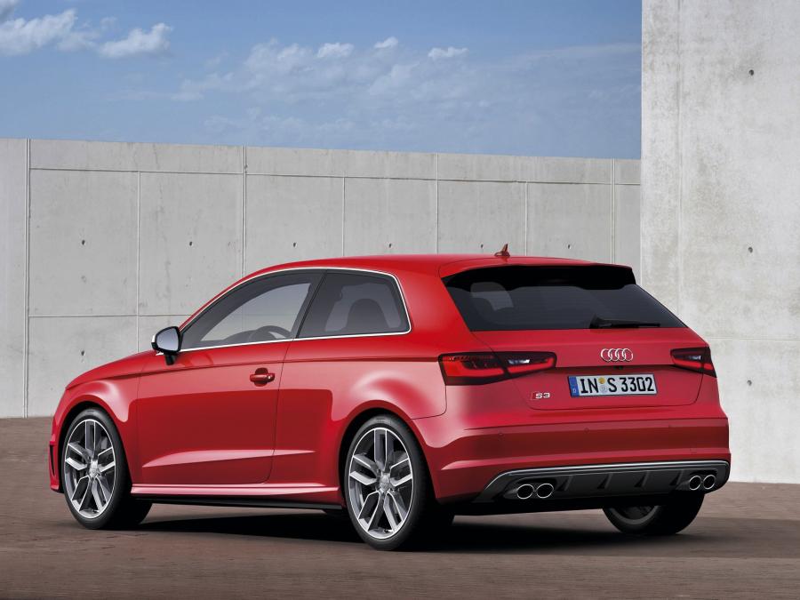  Audi S3 (8V) 2013 года  (WW) (фото 35 из 101)